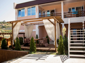 Отель Эвель