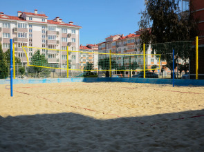 Квартира для 4х гостей в минуте от моря с оборудованной кухонной зоной и просторным душем