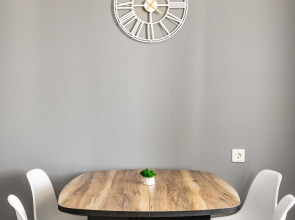 Апартаменты GLOBALSTAY Уникальная 2х Комнатная на Набережной Днепра