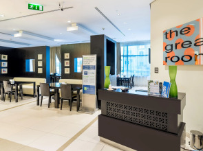 Holiday Inn Express Dubai Internet City an IHG Hotel