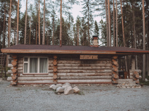 Жилые Помещения Карелия Медвежка с Видом на Озеро