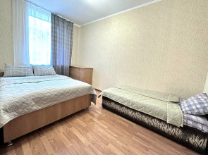 Квартира трехкомнатная в центре на Весенней