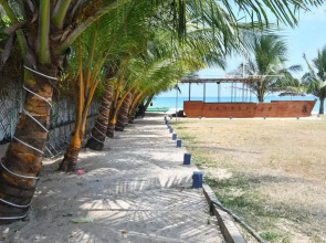 Отель Trincomalee Beach Resort & Spa