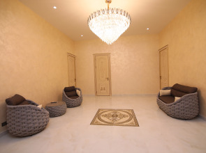 Отель Louvre Home