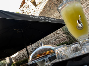 Boutique Saint Sophia Hotel