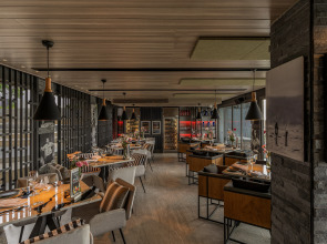 Отель Bayphere Hotel Pattaya