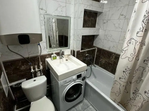 Квартира Уютная двухкомнатная 20 минут до центра