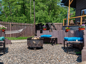 Частный дом с бaнeй на дpoвaх Harmony