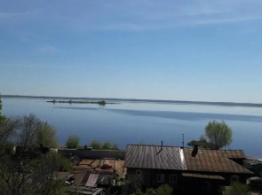 Гостевой дом на берегу озера Неро