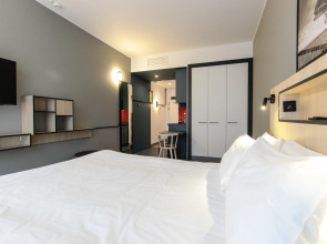 Отель Дом на Луне