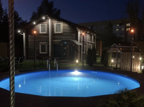 Дом с Бассейном