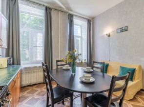 Апартаменты Видовые у Казанского собора 2 спальни 2 сан.узла 12 гостей