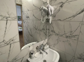 Мини-Отель Тополя