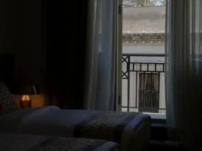 Отель Grand Opera