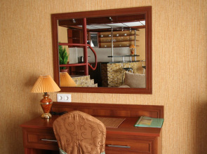 Отель Эсмеральд