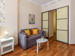 Апартаменты  RentPlaza на Улице Революционной-Центр