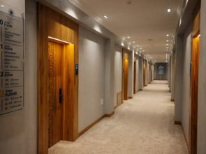 Отель Kohinur Plaza