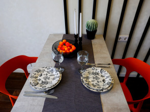 Квартира Стильная Современная с Проектором для Уютных Вечеров в Историческом Центре Города