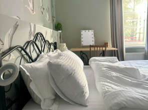 Гостевой дом Шартруз Красное