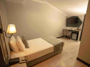 Отель Express Plus