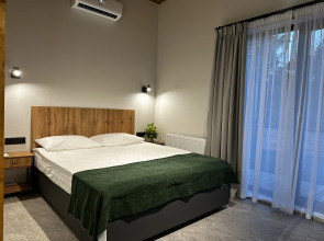 Отель Озеро