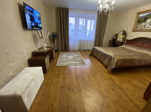 Квартира Уютная Двухкомнатная в Центре Города