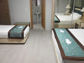 Отель Sever Suites