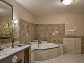 Апартаменты 170 кв. м. с 3 спальнями гостиной и красивым видом