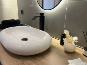 Квартира Апартаменты от ProКвартиры возле Ак Барс Арена, ДВВС и аквапарка по улице Сибгата Хакима 51