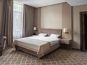 Отель Ирыстон