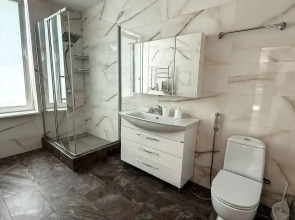 Частный Дом у Леса с Бассейном