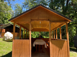 Шале Aishah House