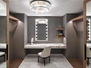 Отель Address Downtown