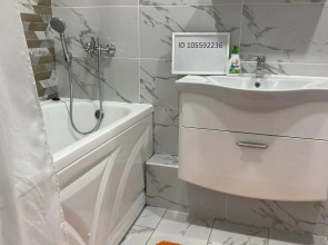 Апартаменты 1-комн квартира 41 кв.м. В ЦЕНТРЕ ул. Полежаева д.92