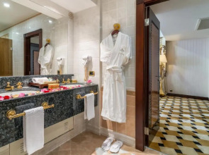 Royal Tulip Алматы