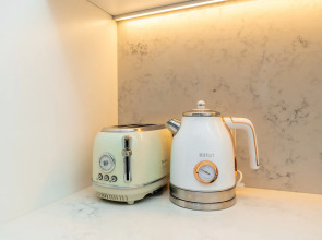 Апартаменты Sky City Moscow LUX Студия с большим окном с видом на все башни и город!