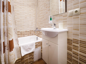 Апартаменты На Улице Космонавта Леонова