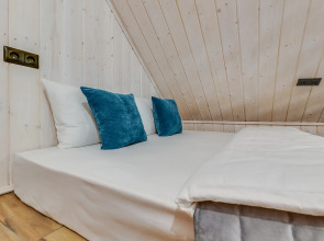 Частный дом загородный с баней на дровах