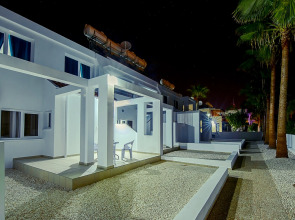 Апартаменты Color Cyprus Amozoniu