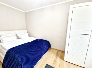 Апартаменты Трёхкомнатные Центр, Ленинский 29, Колибри#29