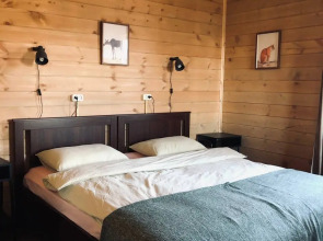 Частный дом Дом-студия на берегу озера