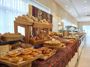 Отель Qafqaz Riverside