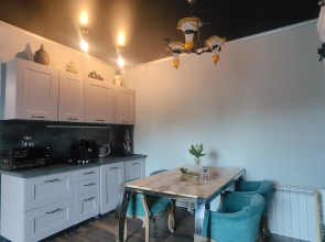 Частный дом уютный с дизайнерским ремонтом