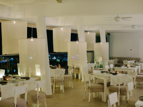 Отель Napa Suites