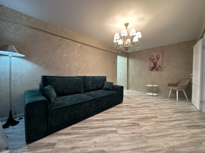 Апартаменты на Московском 77