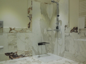 Отель MARECHIARO