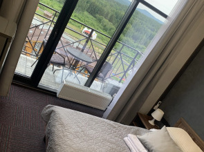 Апартаменты ГЛК Солнечная долина с Прекрасным видом