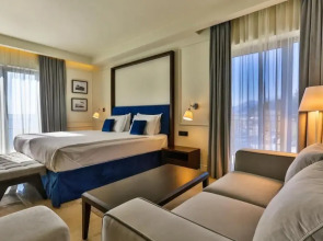 Отель California by Aycon