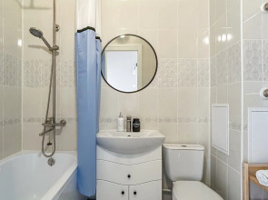 Квартира Современная квартира на 4-х гостей у метро