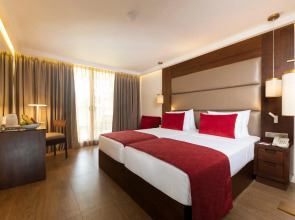 Курортный отель Pegasus Reef Beach Resort